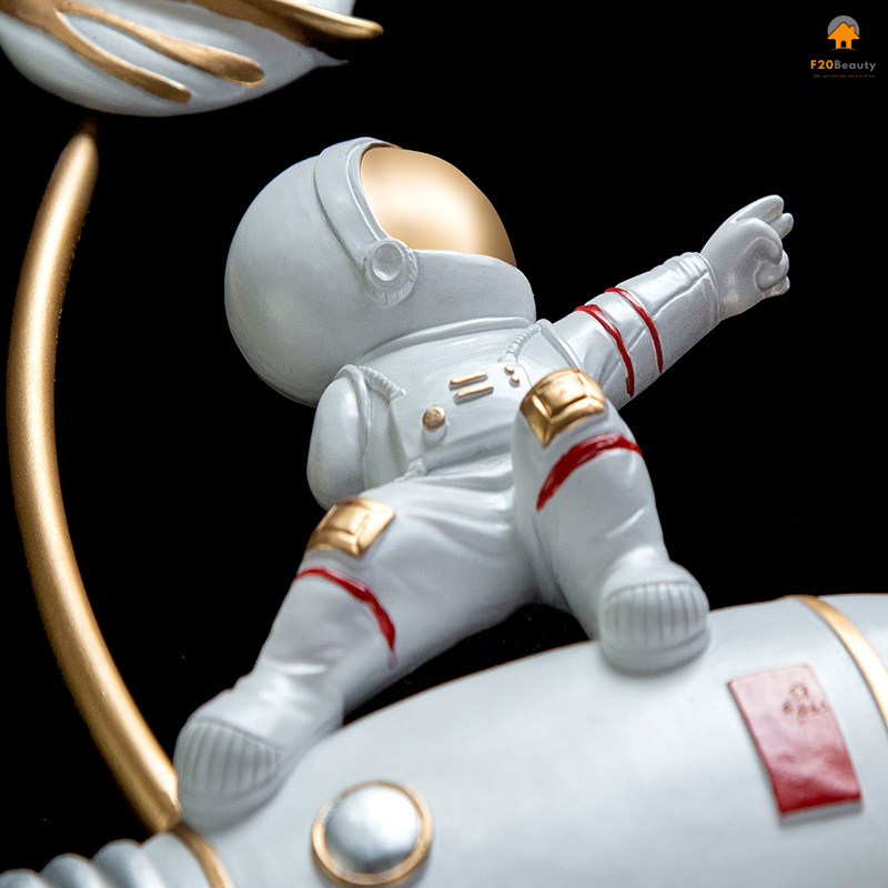 Đồng hồ treo tường cao cấp phi hành gia Pete Conrad