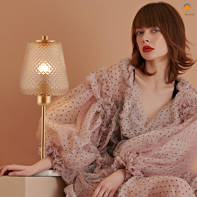 Đèn ngủ đẹp để bàn Gold Diamond Glass