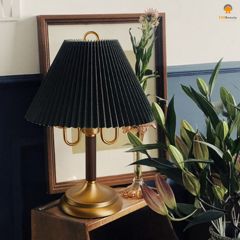 Đèn ngủ đẹp để bàn Hyuk