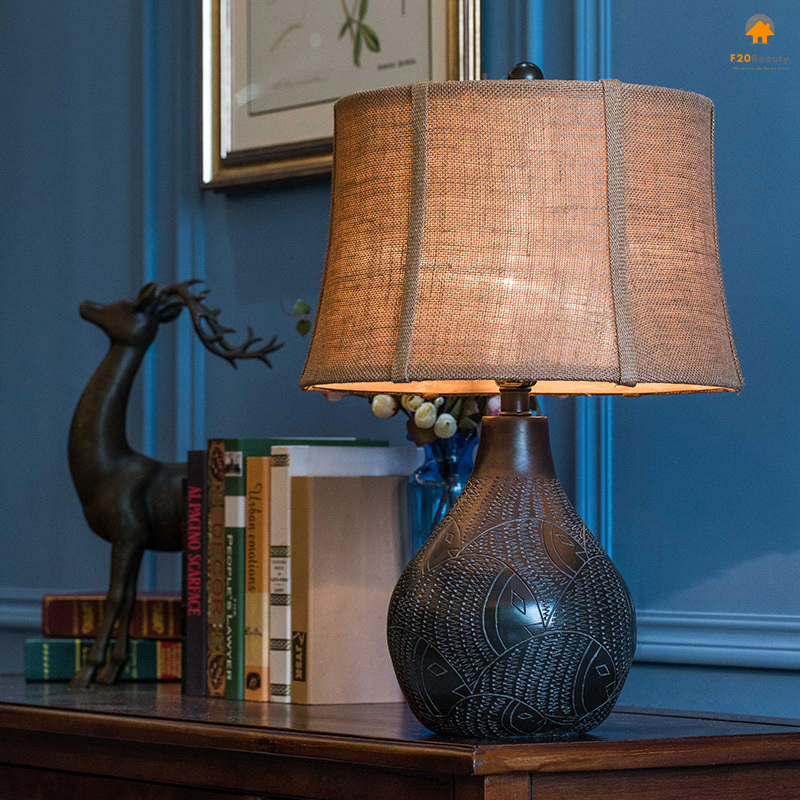 Đèn ngủ đẹp để bàn quý tộc Vladimir