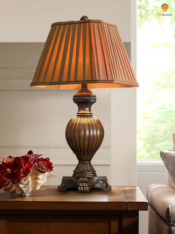 Đèn ngủ đẹp để bàn cổ điển Konstantin