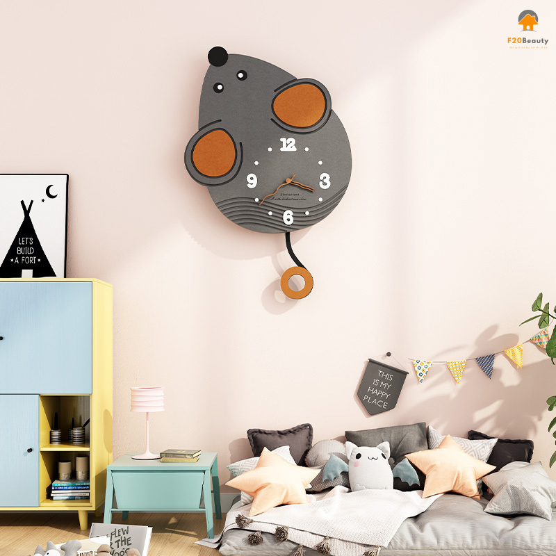 Đồng hồ treo tường mặt gỗ Mickey