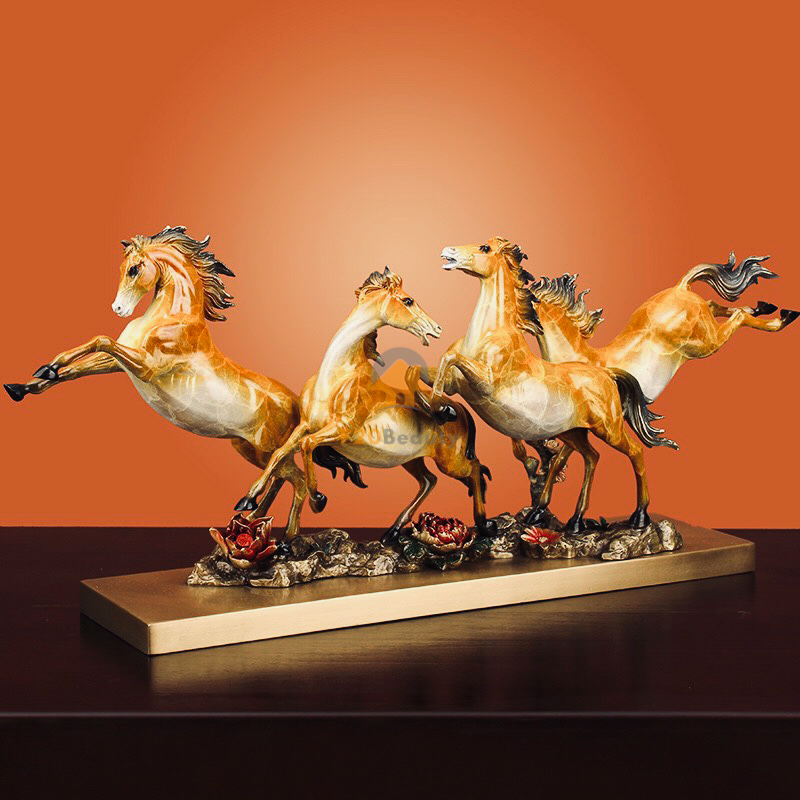 Tượng ngựa phong thủy phi nước đại bằng đồng