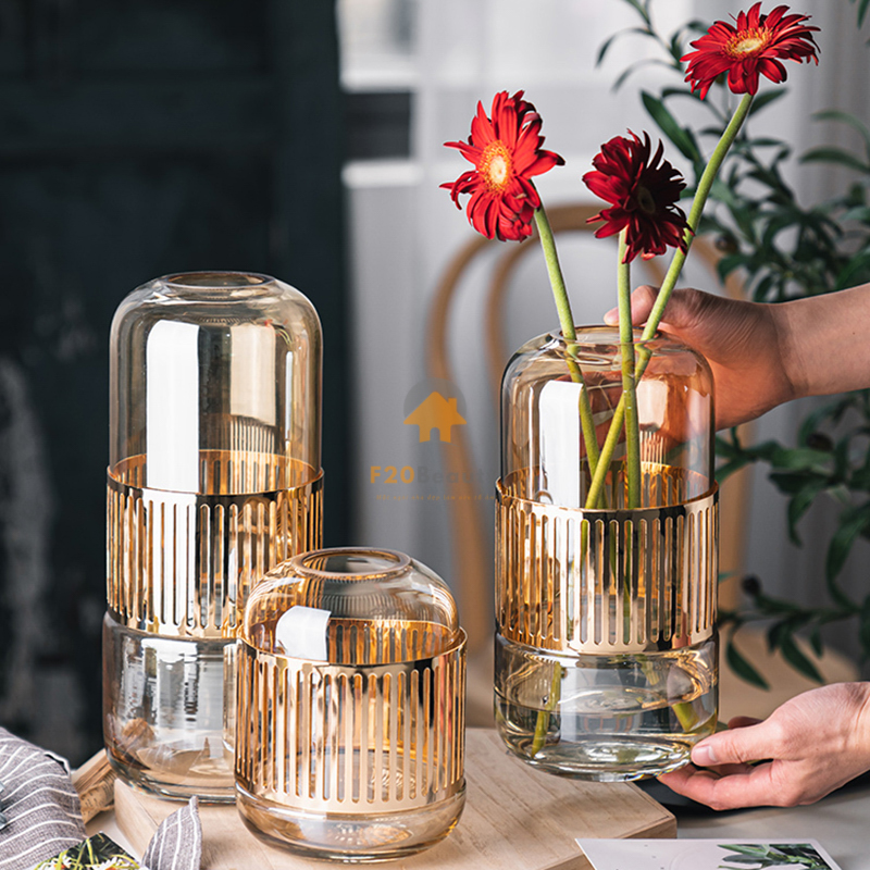 Bình thủy tinh trụ tròn mạ vàng cắm hoa (Bộ 3 bình)