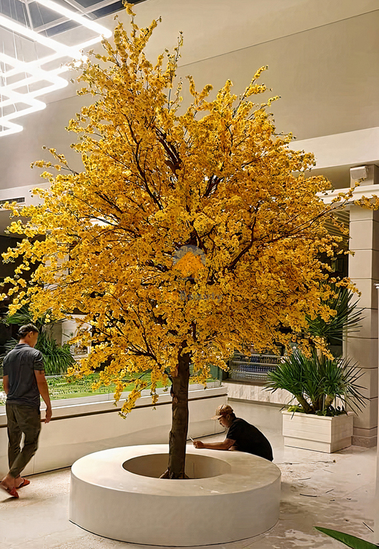 Nên chọn những cây mai vàng giả có thân to, dáng xòe, nhiều hoa mai vàng phơi phới nhằm thu hút tài lộc, vượng khí và may mắn