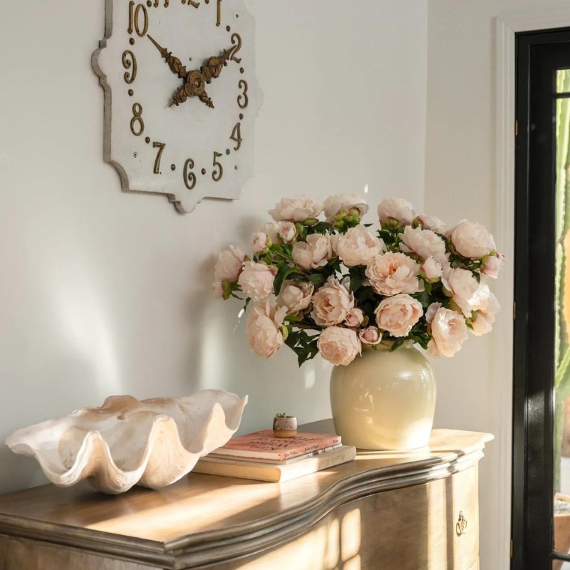 Hoa giả trang trí phong cách Châu Âu