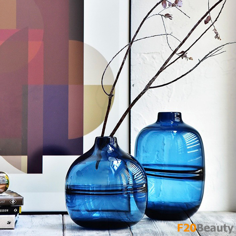 Bình hoa thủy tinh trang trí nhiều màu Victor Hugo tạo sự riêng biệt và sáng tạo