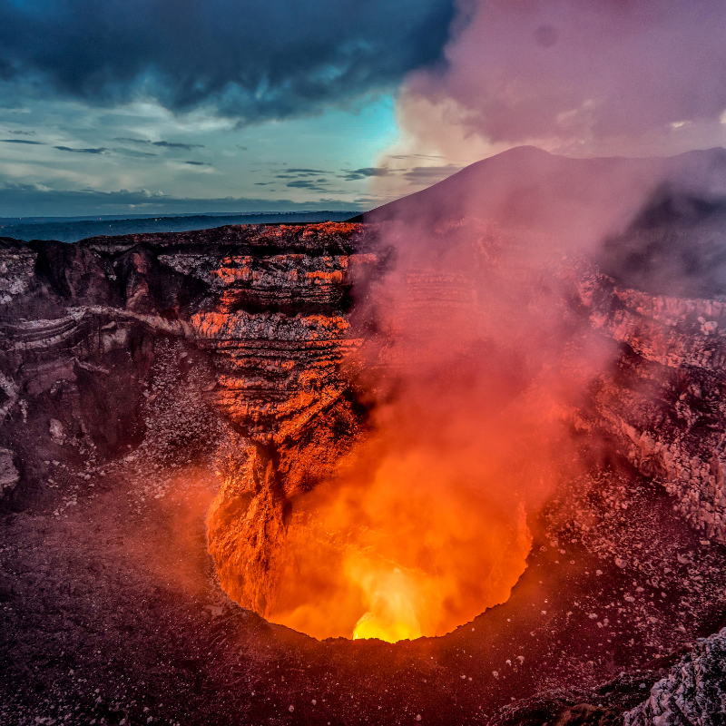 Tận dụng sức mạnh của Sơn Hạ Hỏa để nâng cao chất lượng cuộc sống và vận mệnh của bạn