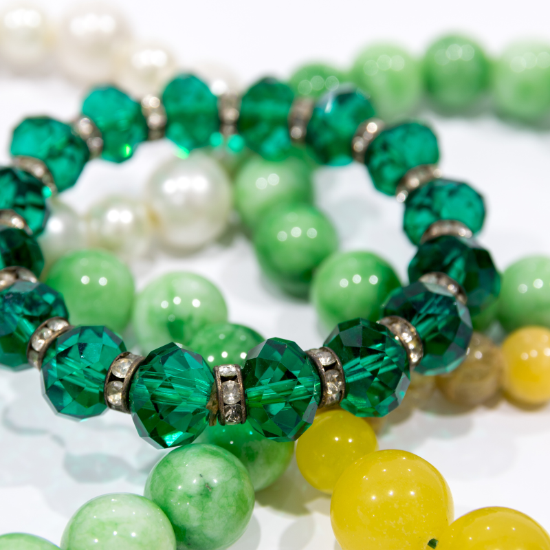 Màu xanh lá cây cũng tương thích với mệnh Hỏa