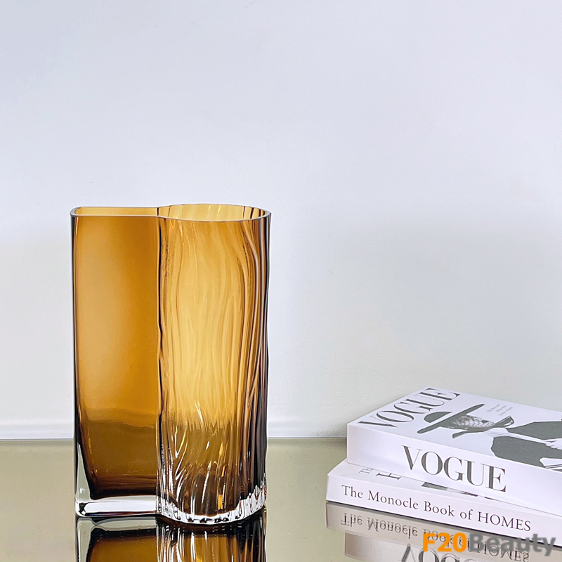 Bình thủy tinh cắm hoa hình thoi Chantel loại cao