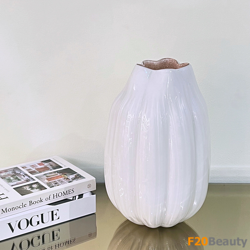 Bình thủy tinh vân sọc màu trắng