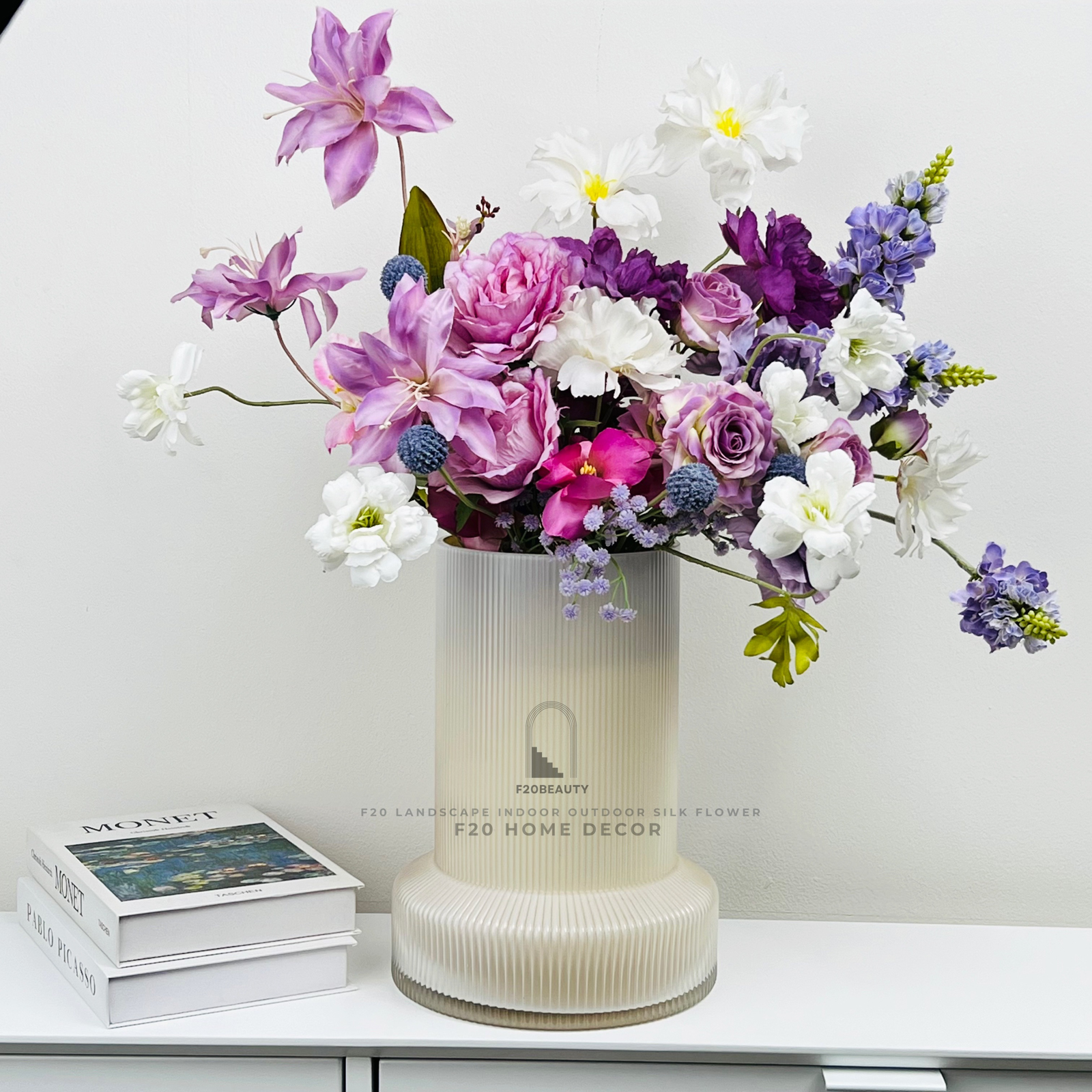 Bình hoa hồng pháp giả cắm sẵn Lucile để bàn