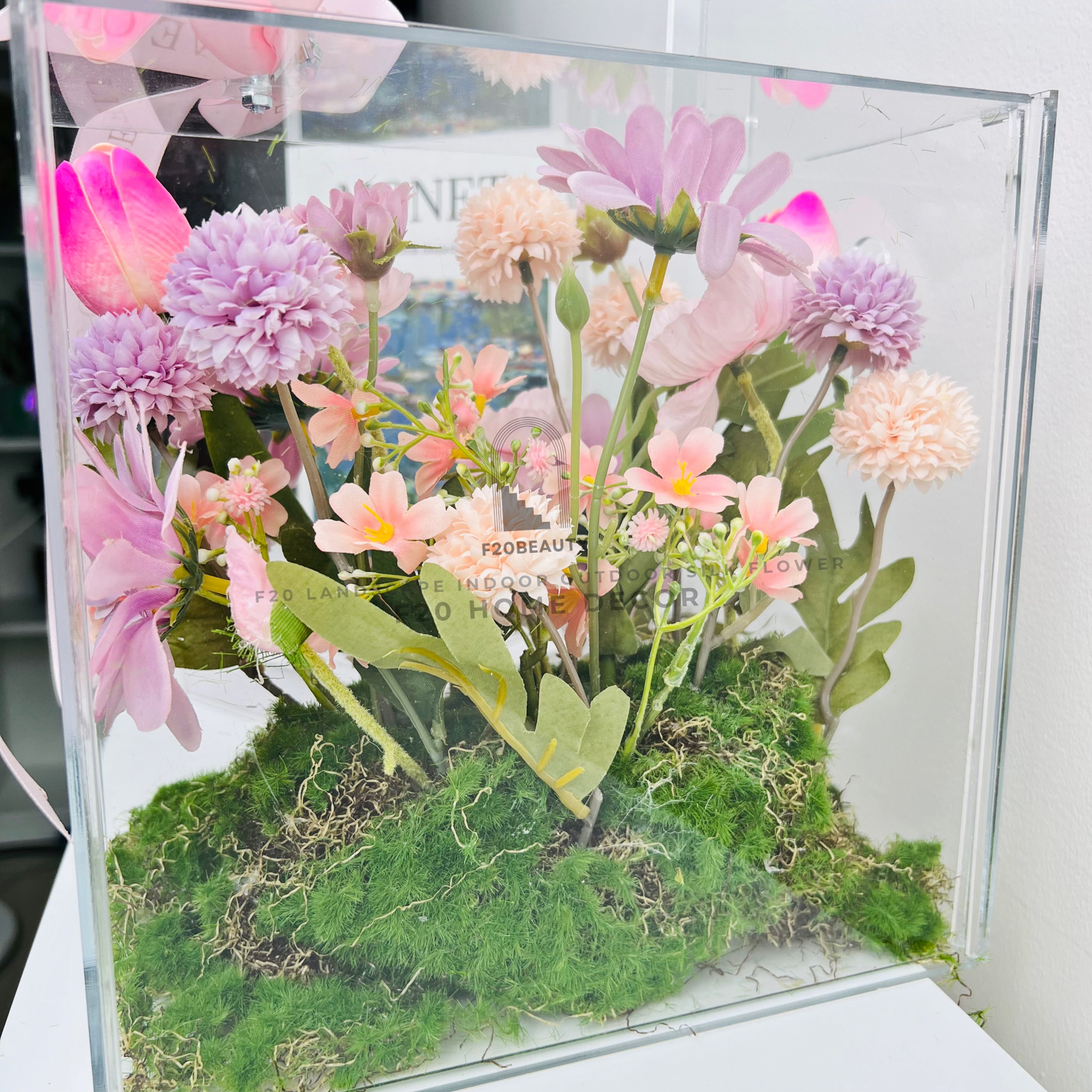 Tạo điểm nhấn với vali hoa giả mica cắm sẵn