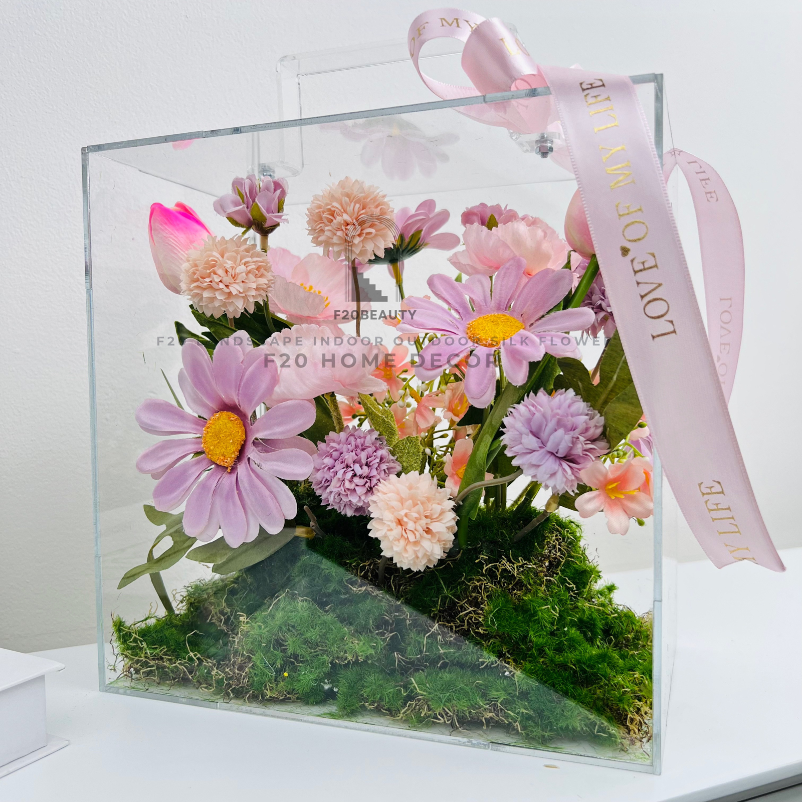 Vali hoa giả mica cắm sẵn món quà ý nghĩa vào những dịp quan trọng