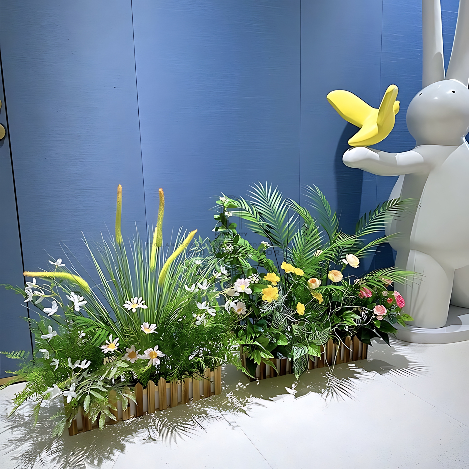 Bục cây giả mix cỏ lau dương xỉ điểm hoa sự kết hợp tinh tế