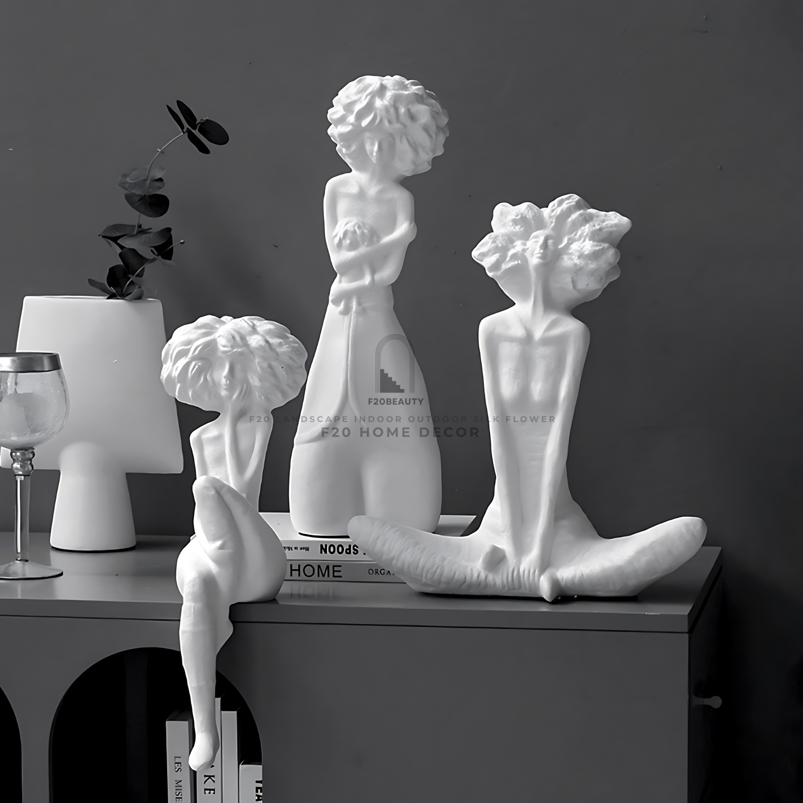 Tượng nghệ thuật cô gái Monasa nghệ thuật kết hợp với sự nữ tính