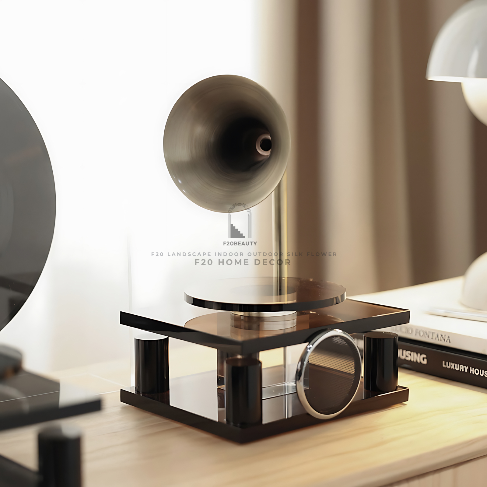 Tượng nghệ thuật máy hát pha lê