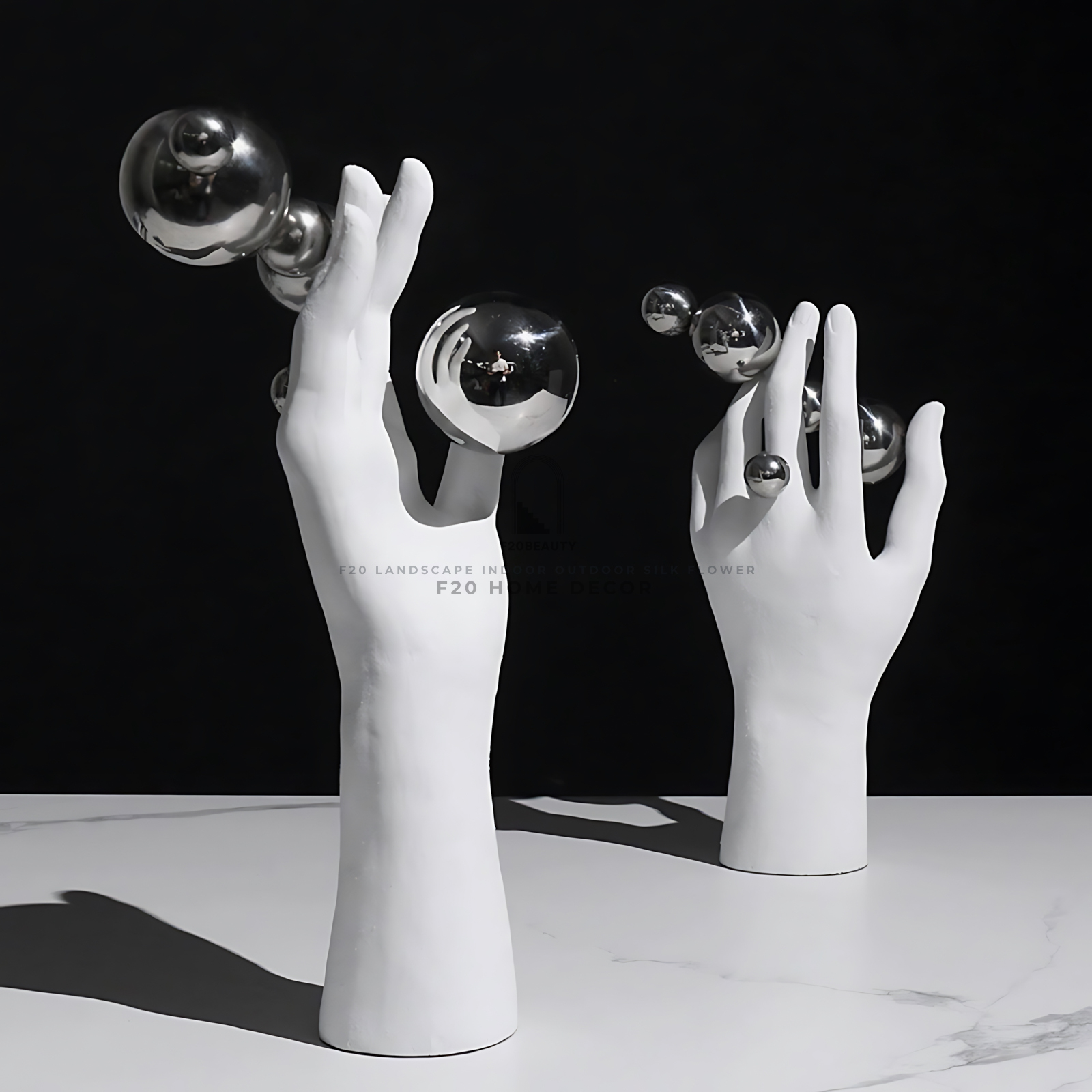 Tượng bàn tay trắng nghệ thuật trừu tượng