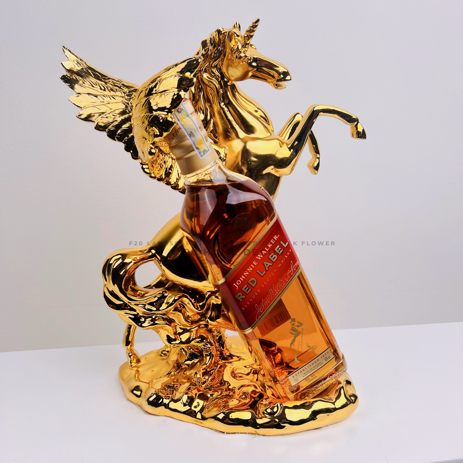 Kệ đựng rượu ngựa bay Pegasus