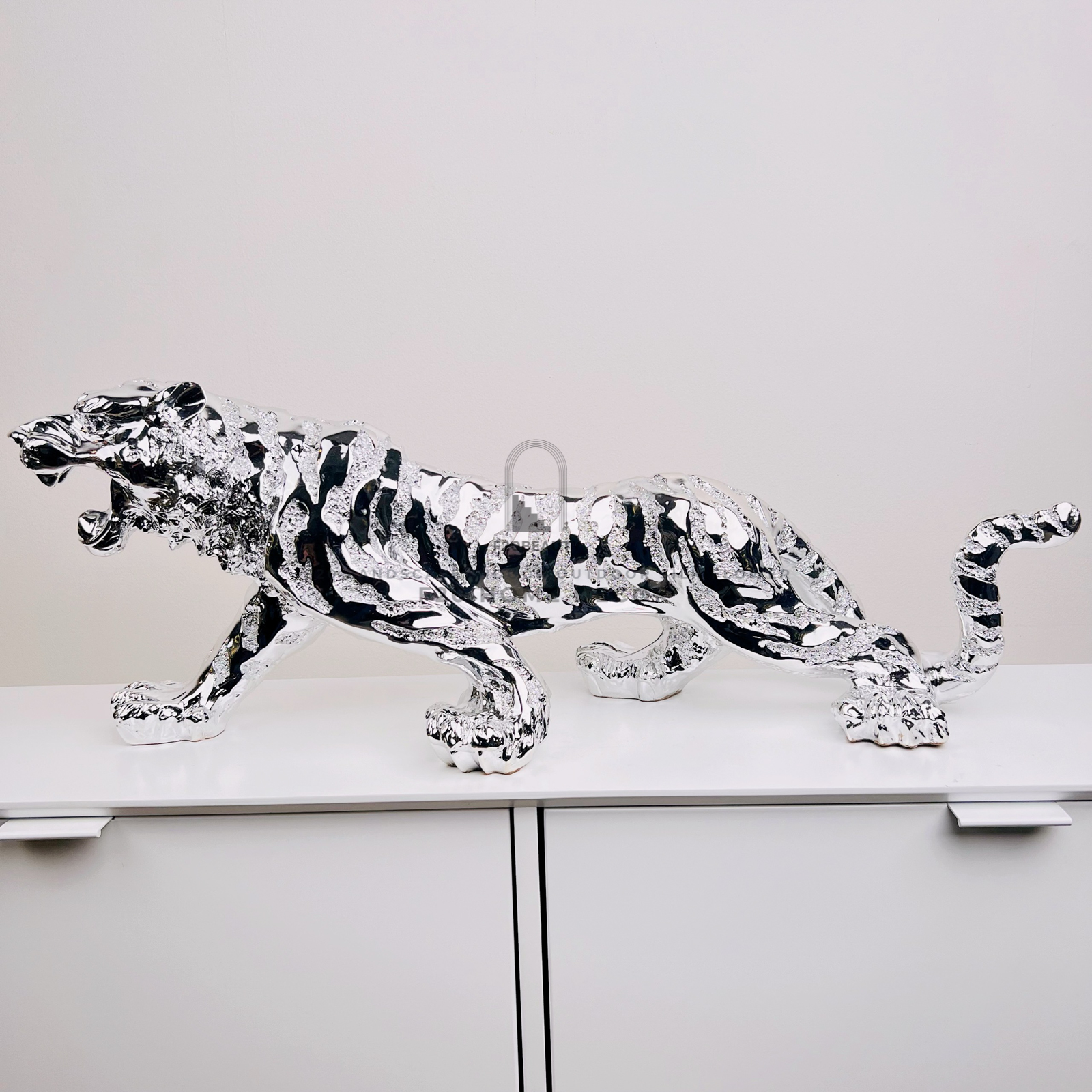 Tượng hổ phong thủy bạc biểu tượng của sự can đảm