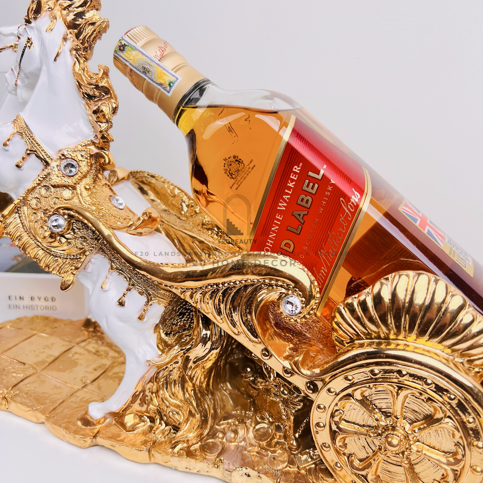 Hình ảnh chi tiết Kệ đựng rượu song mã kéo xe