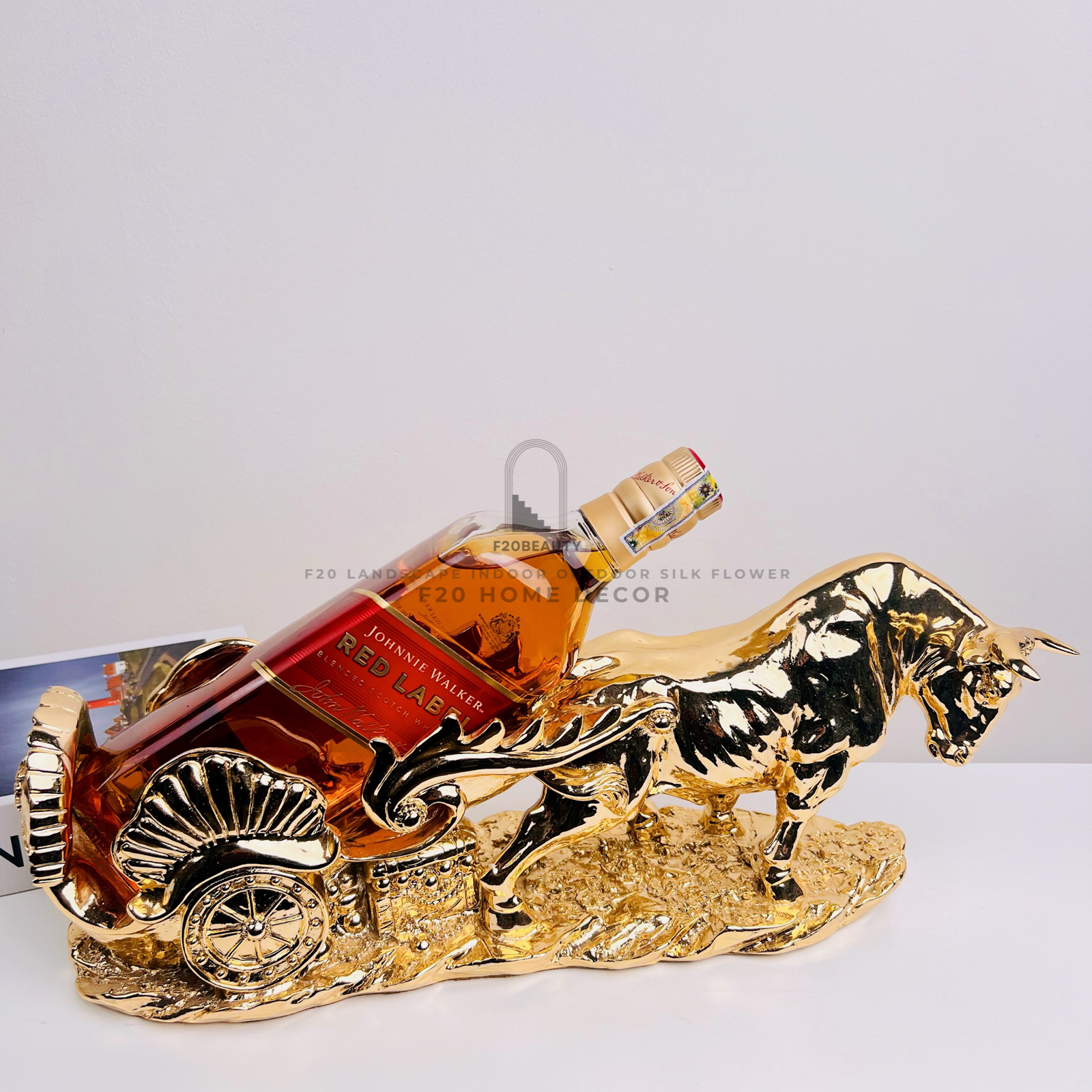 Phong thủy tốt lành: kệ đựng rượu tượng trâu và sự thịnh vượng