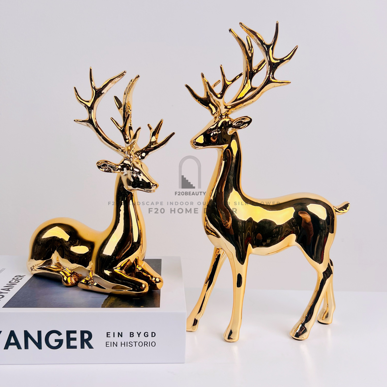 Tượng cặp hươu Royal Golden trong không gian sang trọng