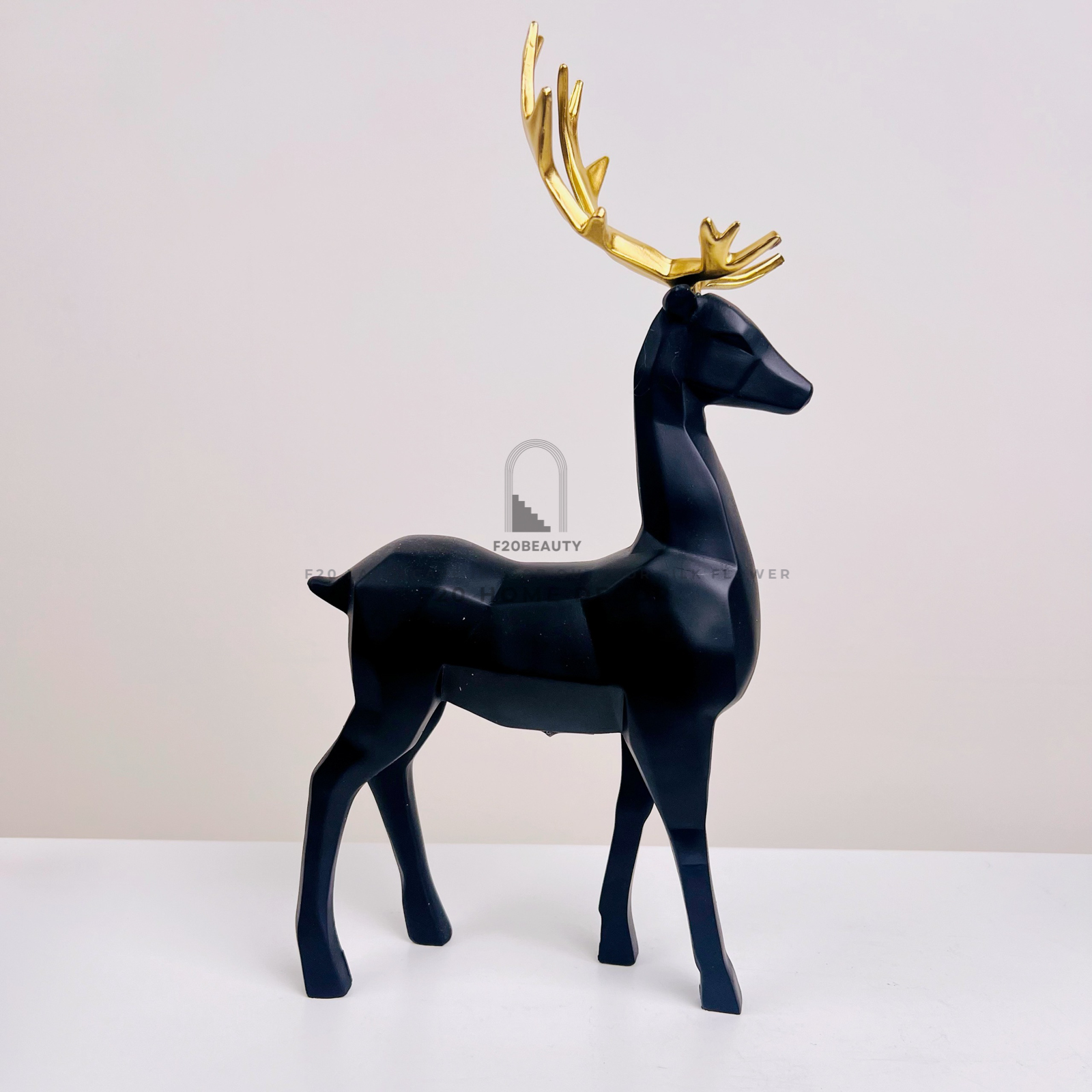 Tượng hươu đen