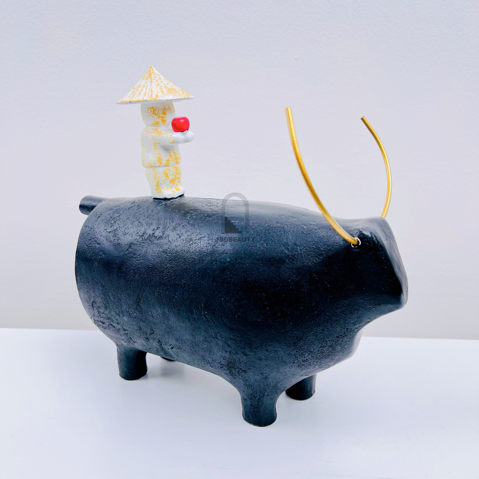 Tượng cậu bé chăn trâu thân quen với làng quê