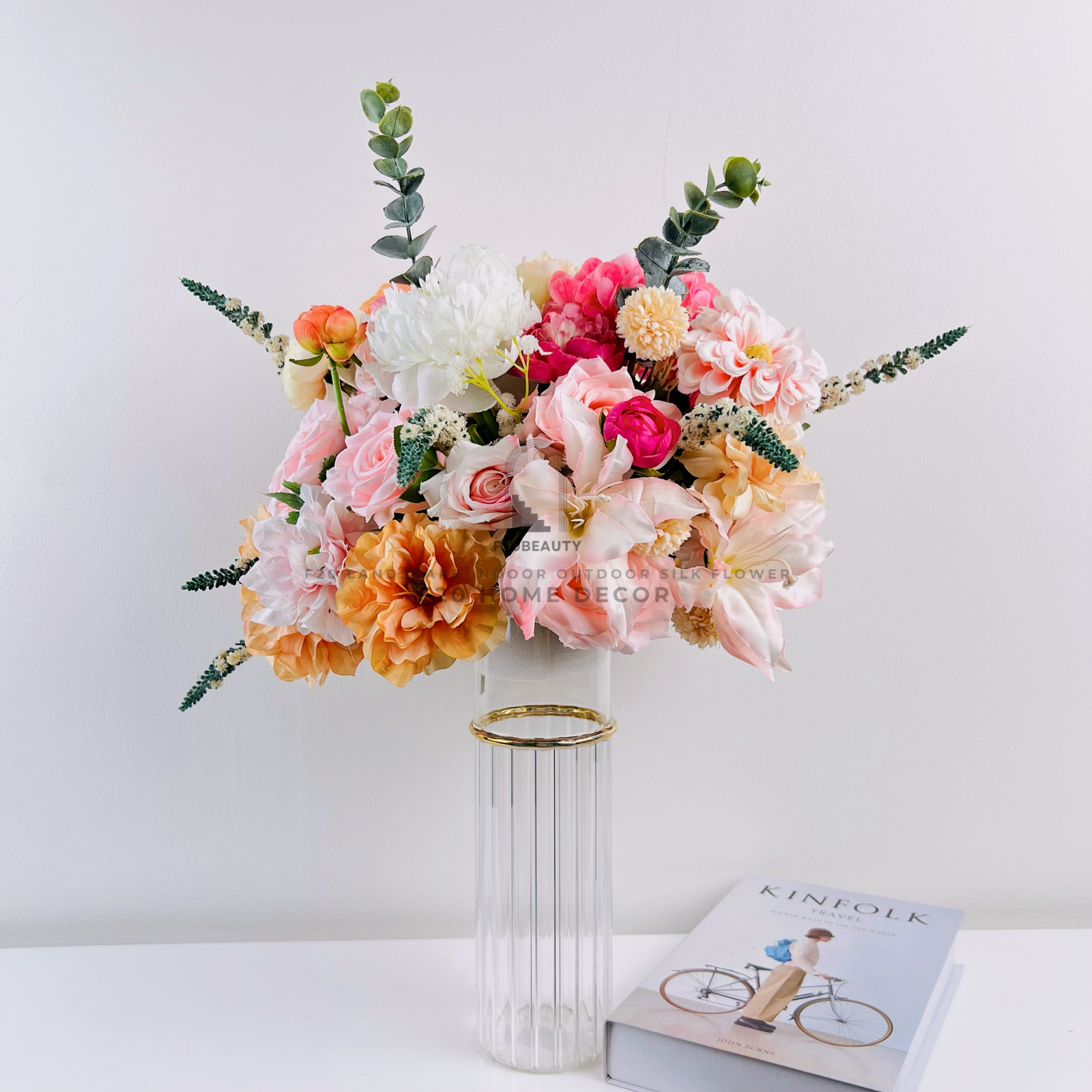 Bình hoa Tlinh giả cắm sẵn để bàn đẹp trang trí không gian sống