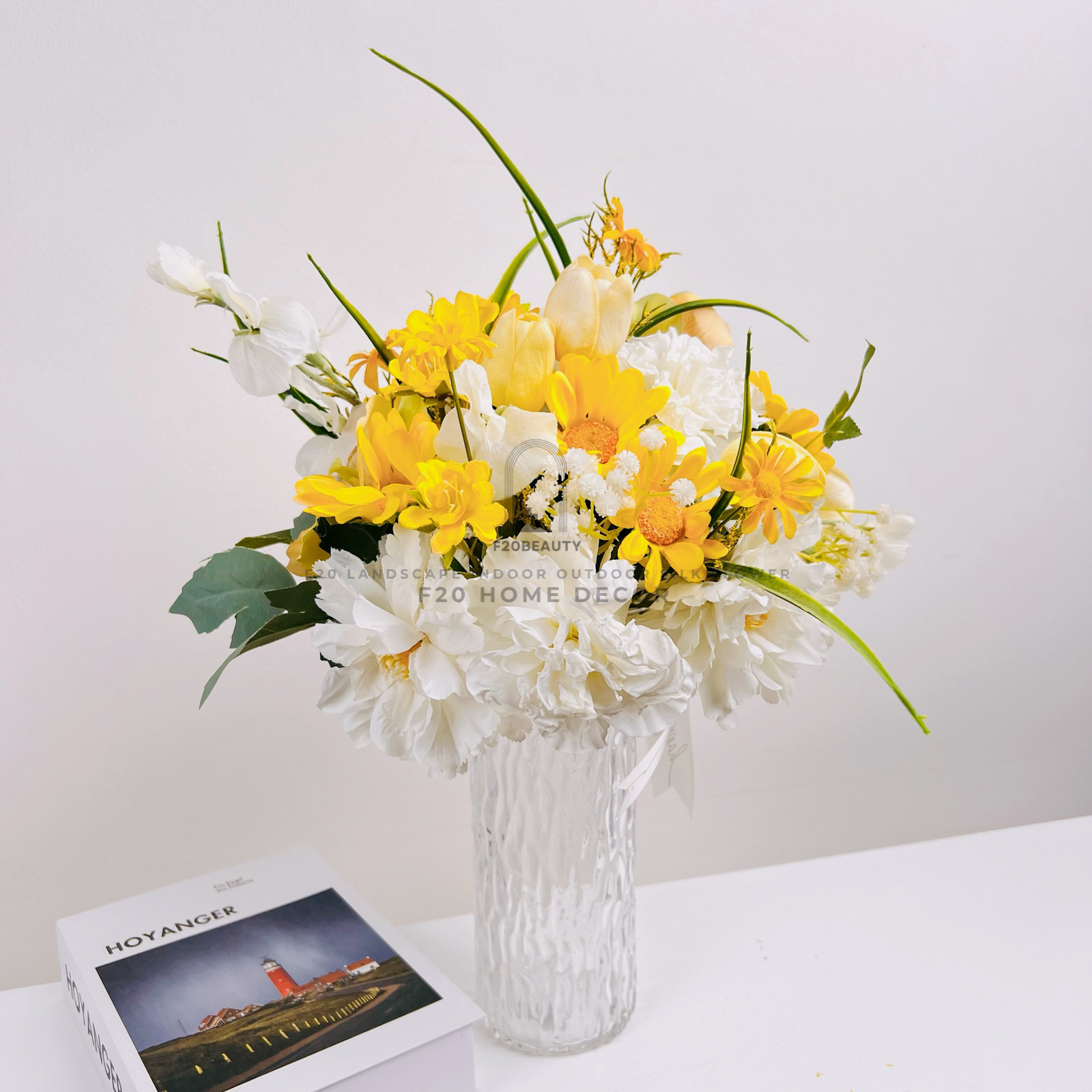 Bình hoa Gummy giả cắm sẵn: Phụ kiện trang trí bàn làm việc tuyệt vời