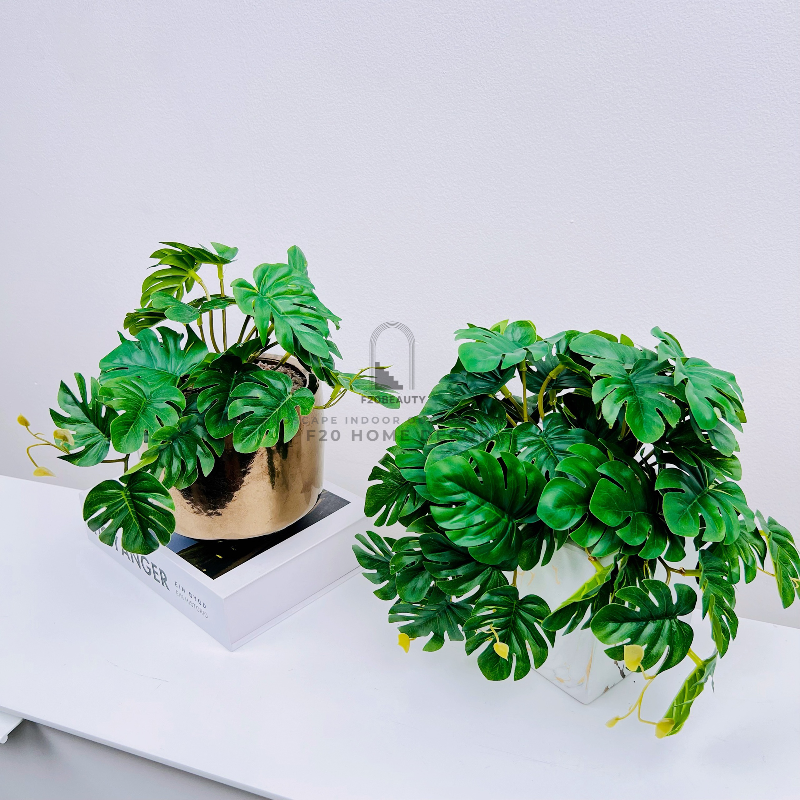 Chậu cây trầu bà mini giả để bàn trang trí phòng ngủ