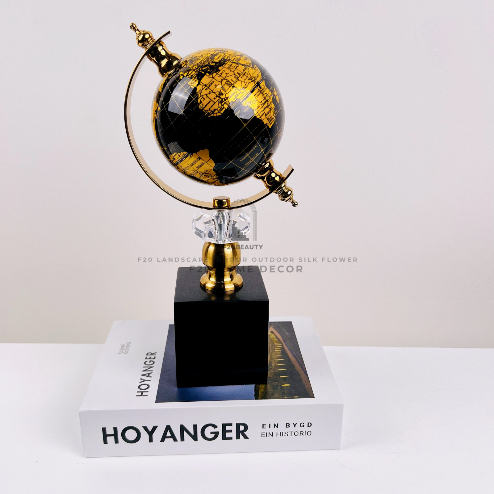 Tượng quả cầu kim loại chân đế cẩm thạch sang trọng