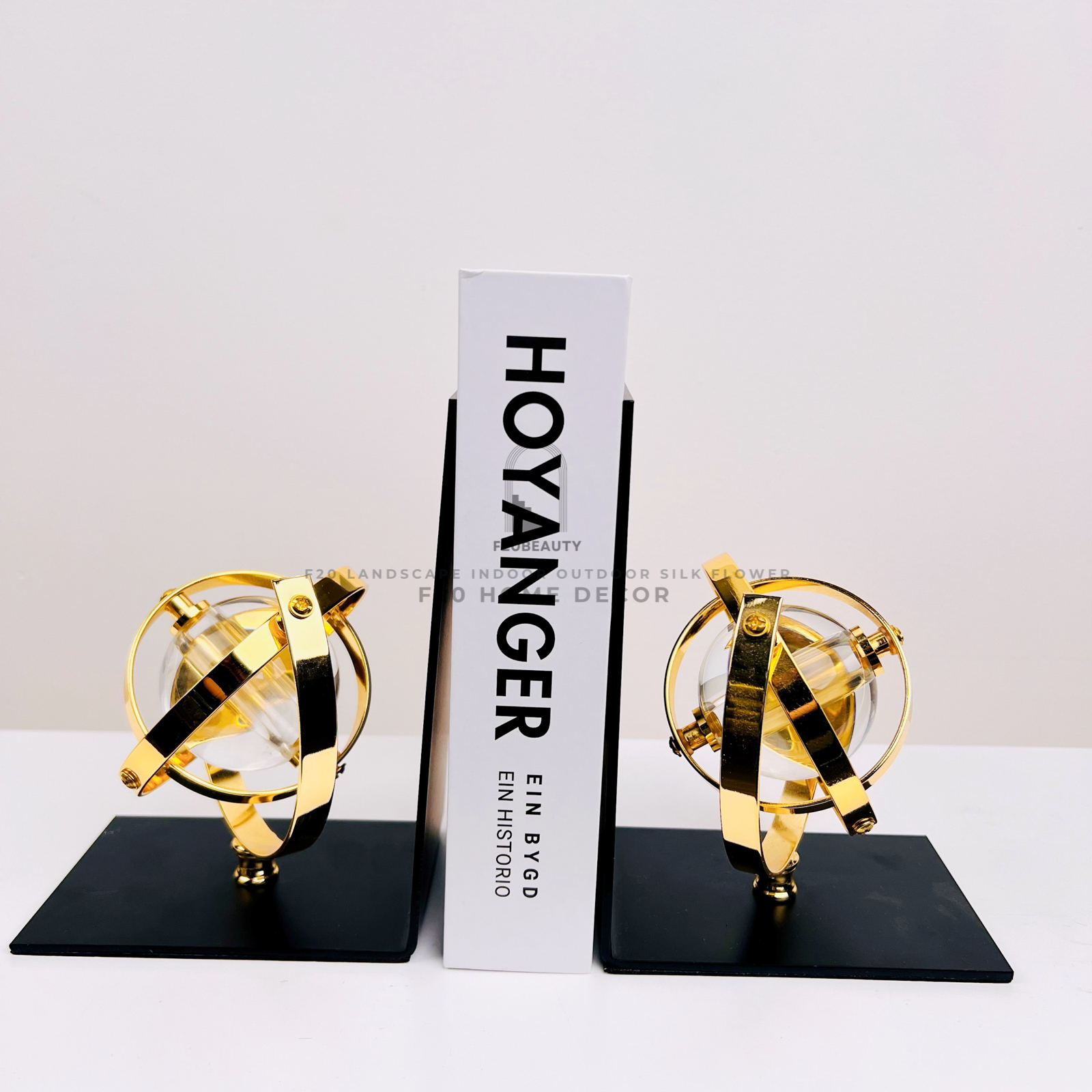 Chặn sách decor quả địa cầu - Món đồ trang trí độc đáo và ấn tượng