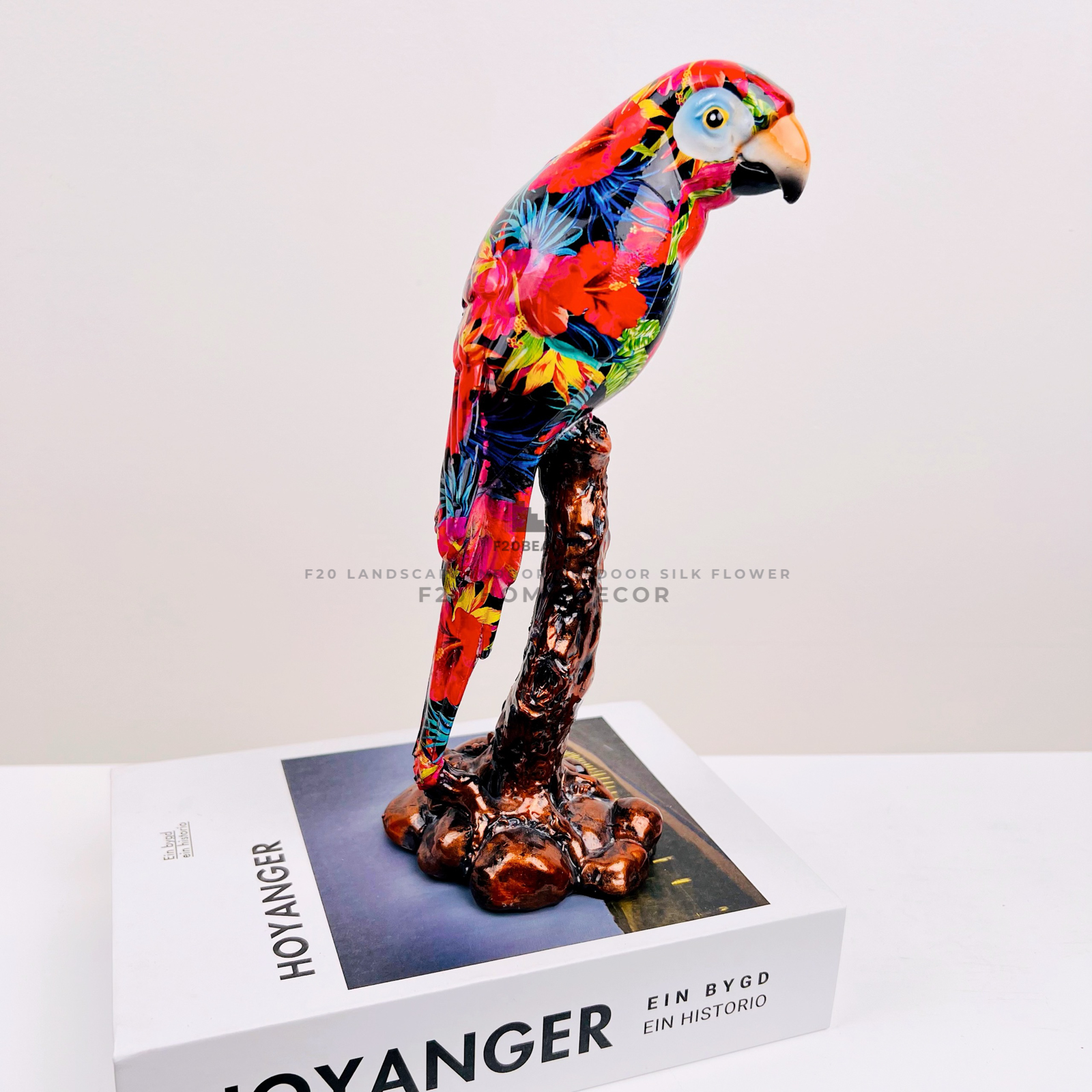 Tượng chim vẹt ngũ sắc - Món đồ trang trí độc đáo và ấn tượng