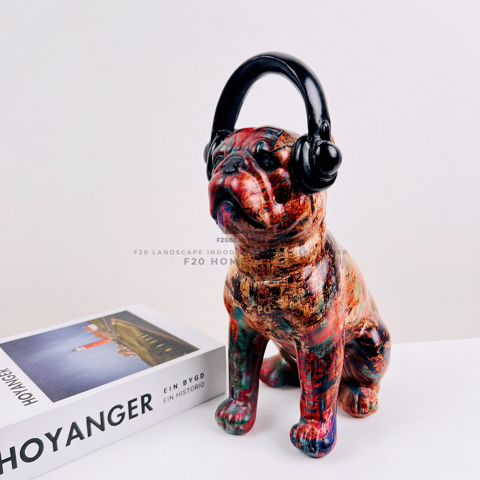 Tượng chó Pub nghe nhạc ngũ sắc - Mang đến vẻ đẹp hiện đại và phá cách