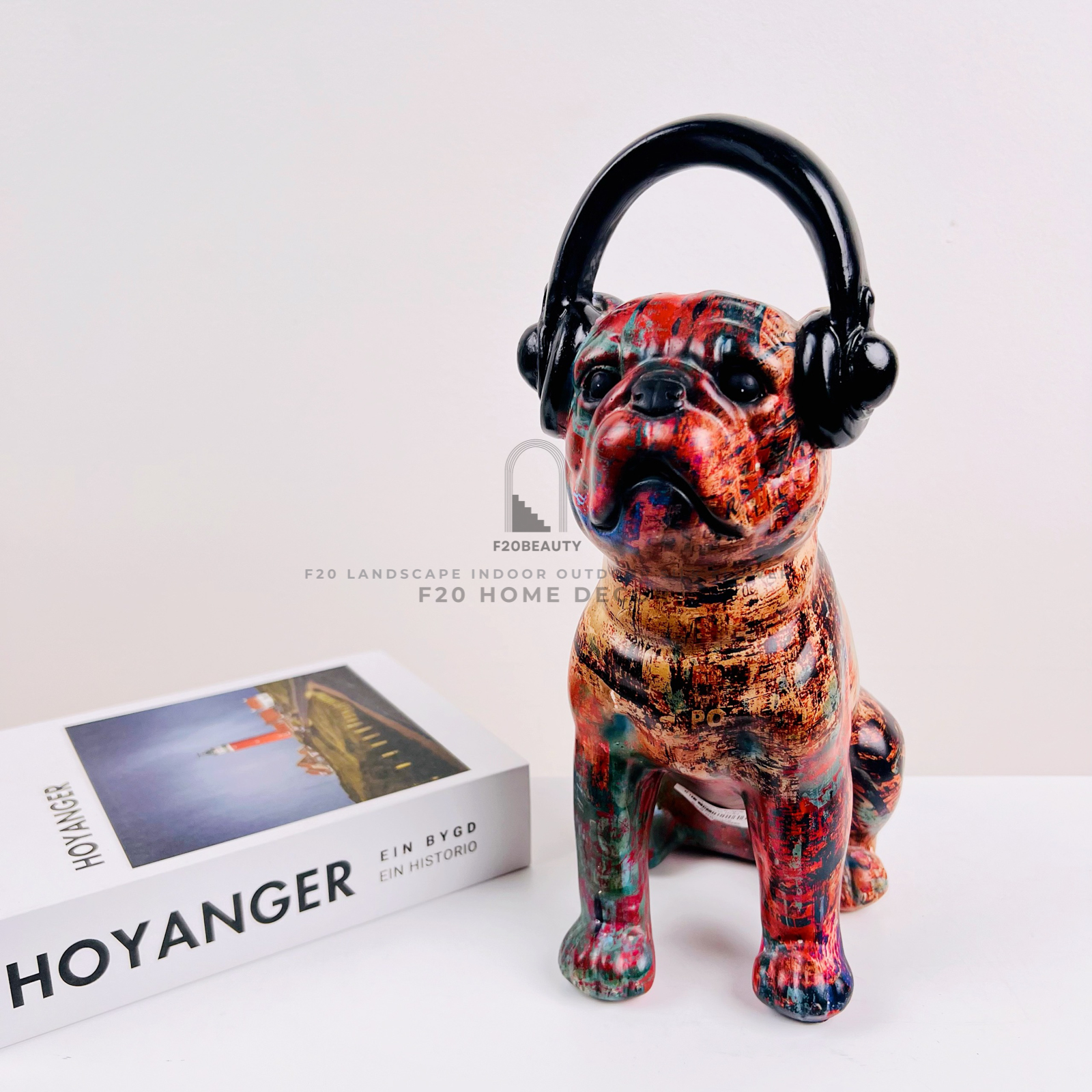 Tượng chó Pub nghe nhạc ngũ sắc