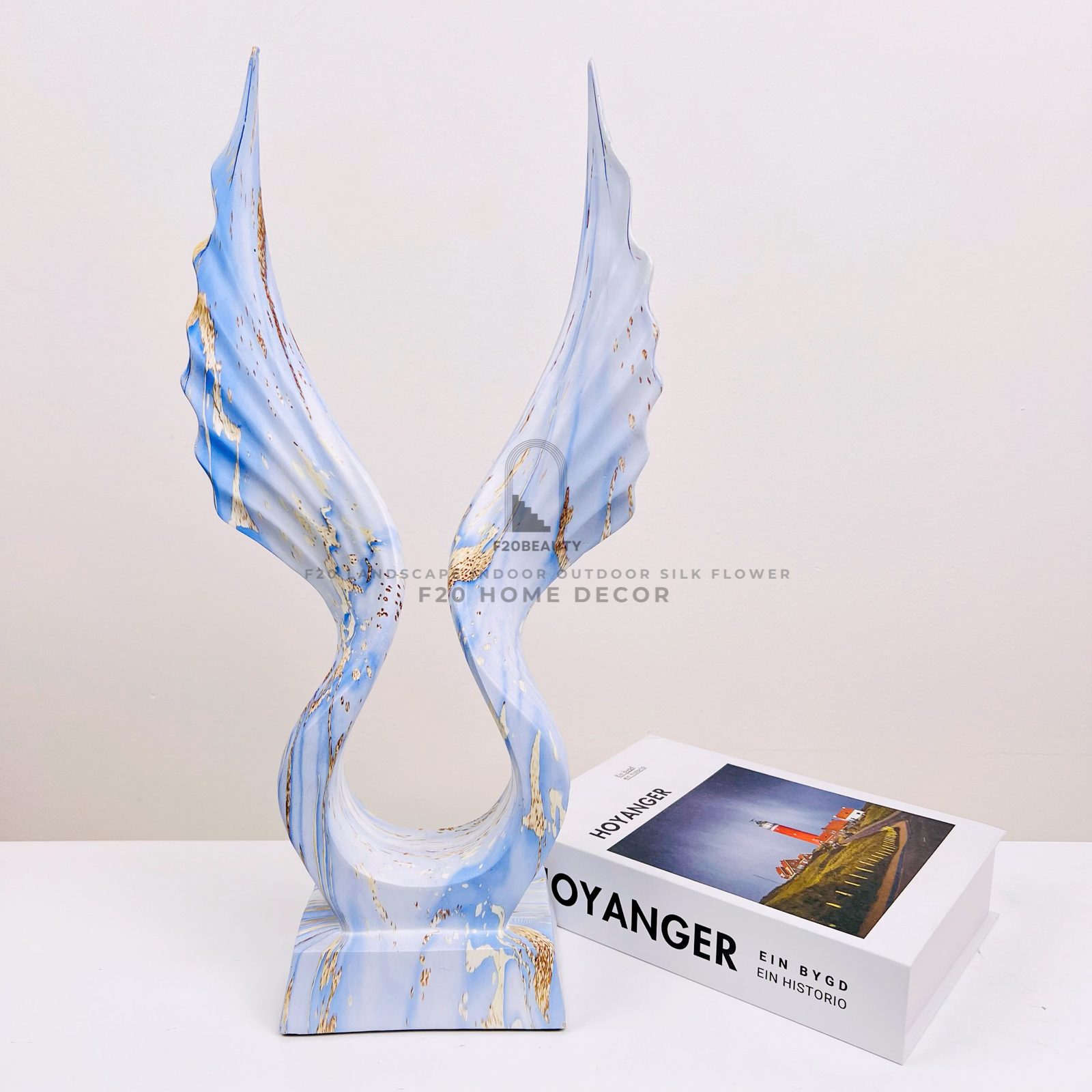 Tượng đôi cánh chim ưng - Tạo điểm nhấn tinh tế cho không gian sống