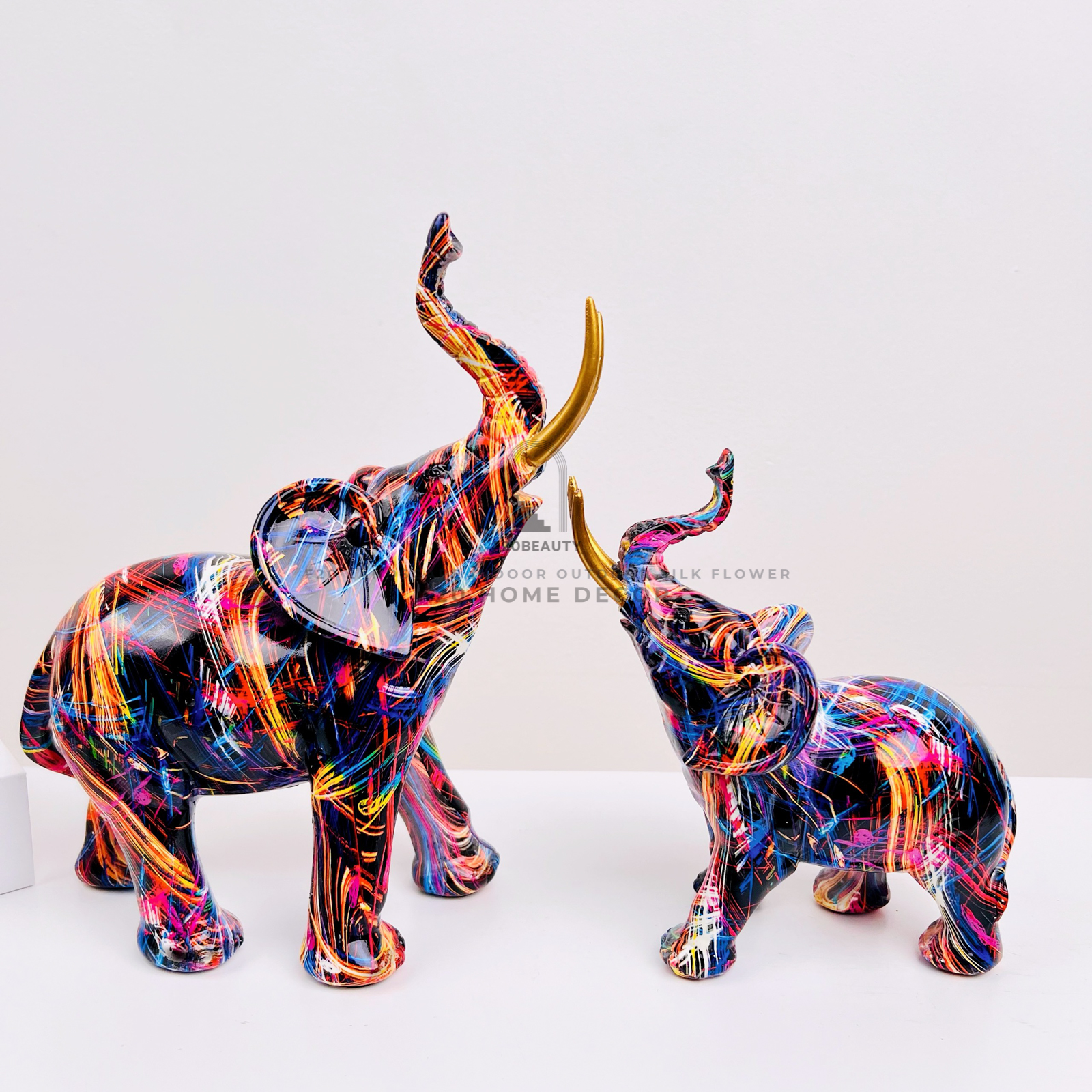 Tượng voi Jessica màu neon - Mang đến tình yêu thương và sự gắn kết gia đình