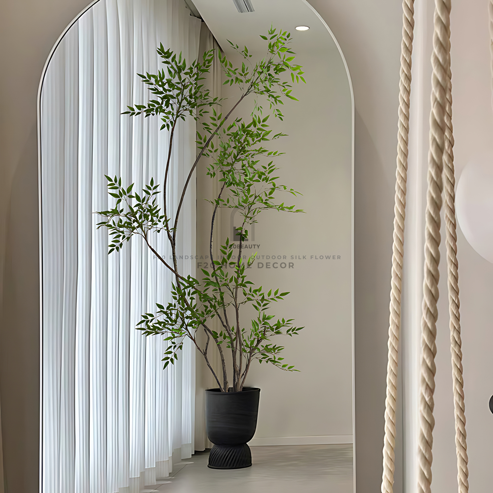 Hình ảnh cây Nandina Domestica giả decor lối vào cửa hàng thời trang