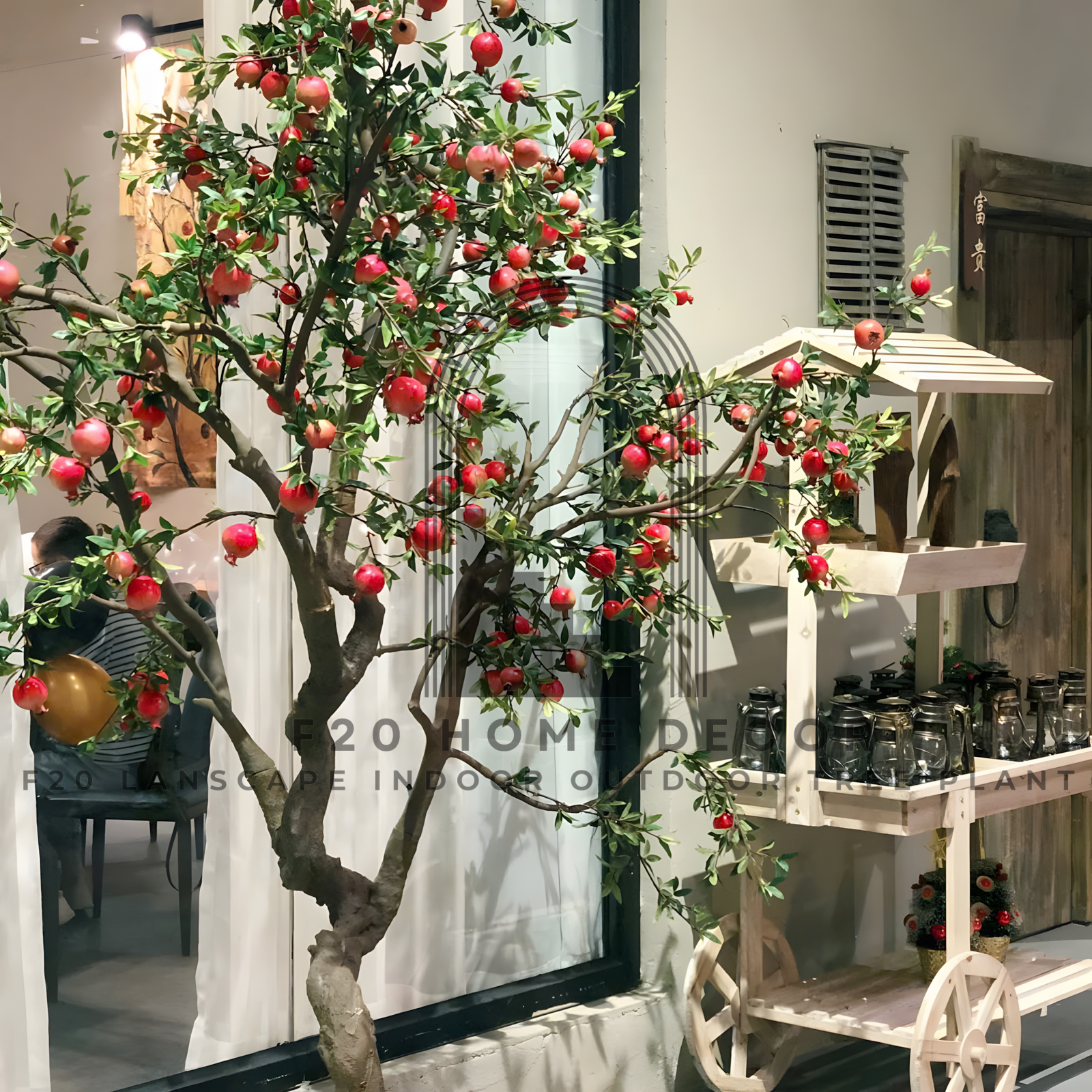 Cây lựu Bonsai giả trang trí quán cafe