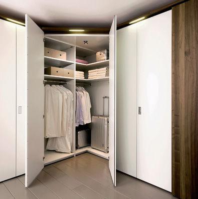 Tận dụng góc chết làm tủ quần áo