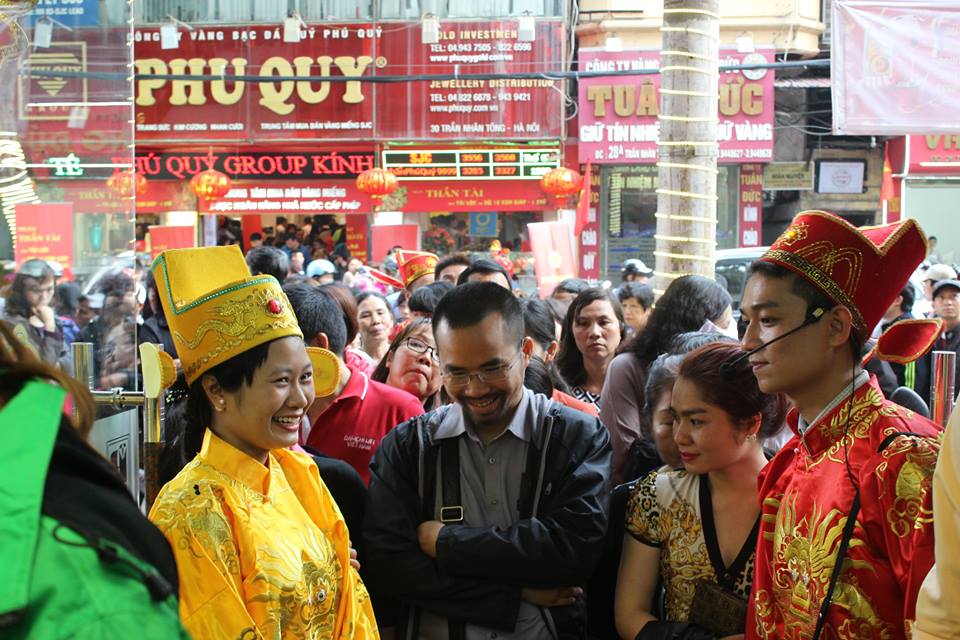Mua vàng ngày tết thần tài