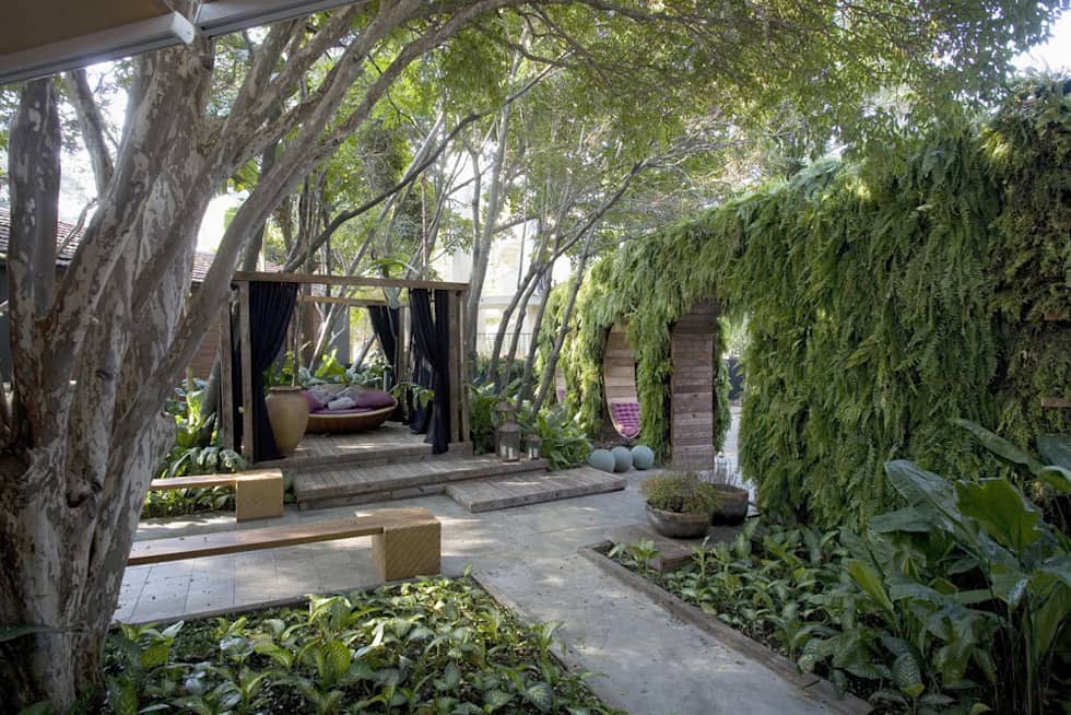 Cồng vòm trong vườn nhà