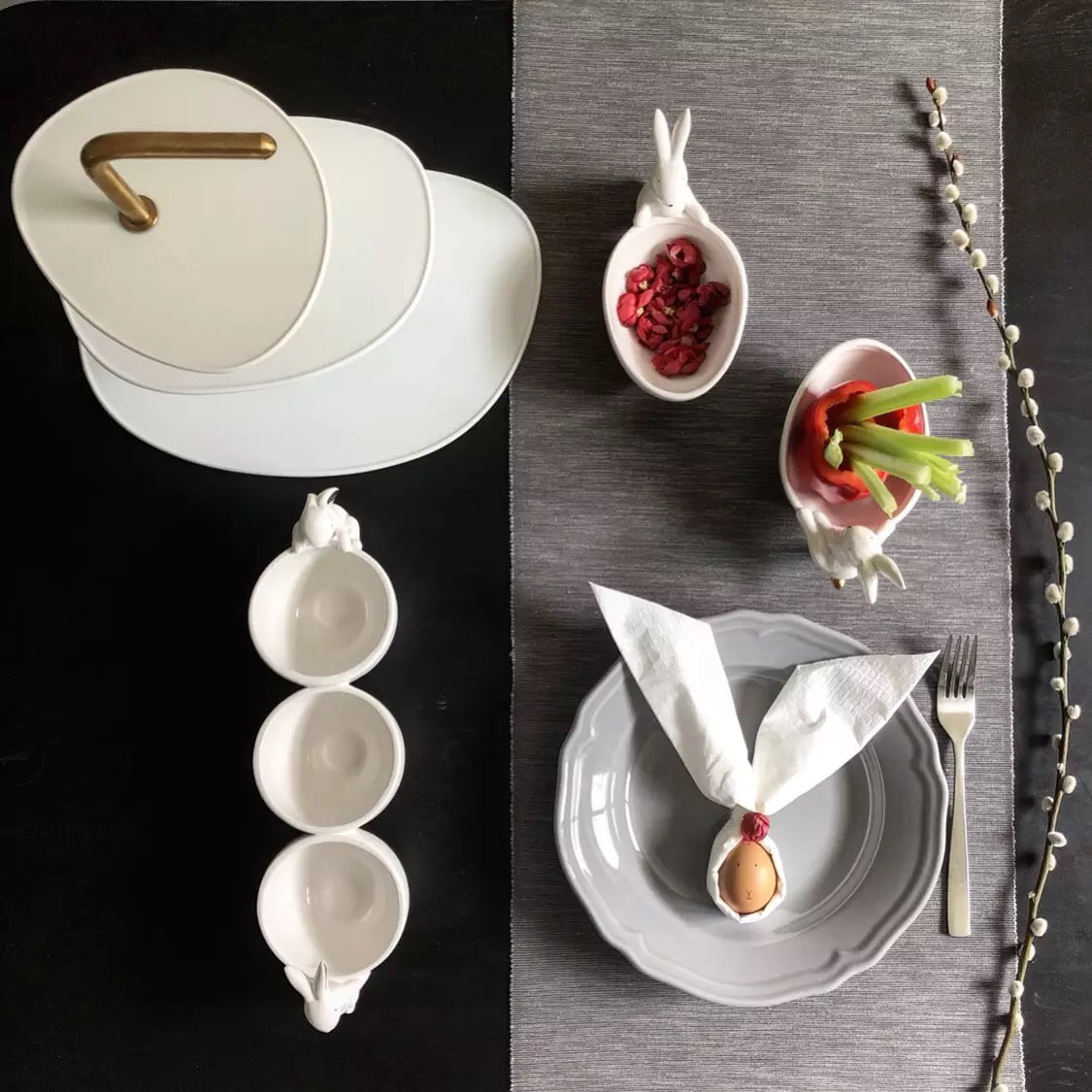 tuong-trang-tri-tho-trang-day-chen-3-mon-3