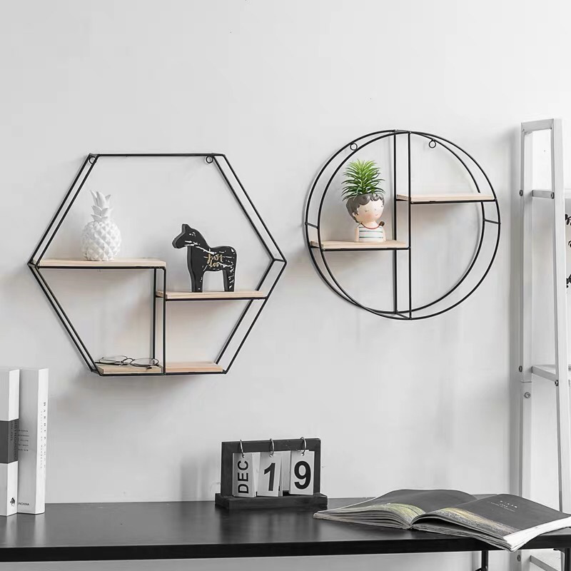 ke-treo-tuong-phong-cach-hien-dai-4