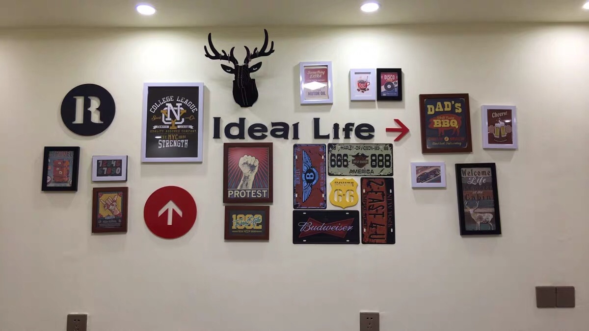 khung-hinh-treo-tuong-phong-cach-co-dien-6