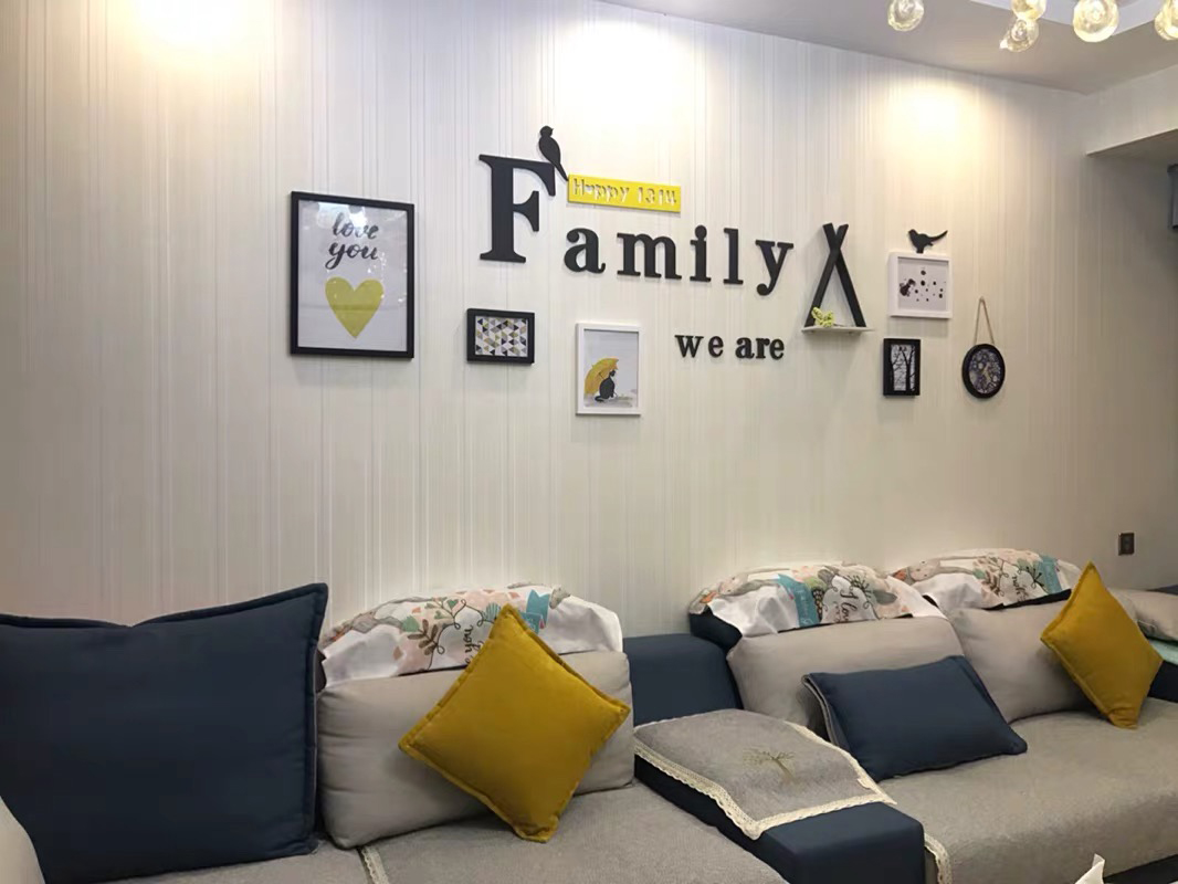 khung-hinh-family-kem-ke-treo-trang-tri-2