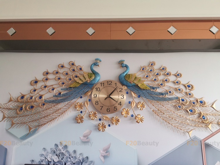 dong-ho-treo-tuong-chim-cong-cliodna-2