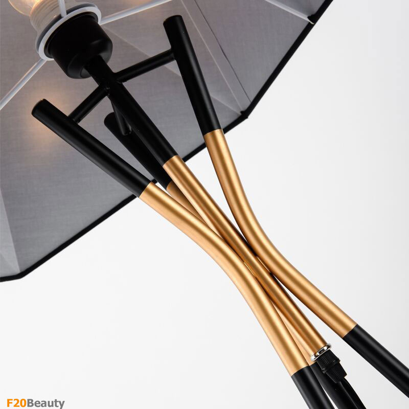 Đèn đứng 3 chân Black